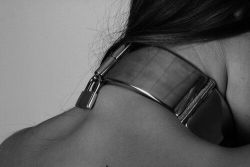 This is a beautiful collar. 