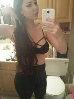 meowsatan:  Throwback to toilet selfies when I got my hair done