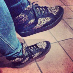 Look at these #cute #flatform #trainers I got in the post :) for a fiver!!! :O  #shoes #leopard #print #pattern #legs #me
