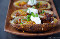 do-not-touch-my-food:  Chorizo and Cheddar Potato Skins
