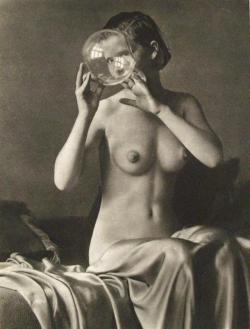 romantisme-pornographique:  Alois Zych, Jeune fille (Young girl), 1933.   