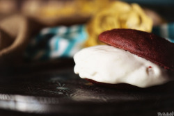 wehavethemunchies:  Red Velvet Ice Cream Sandwiches Recipe 