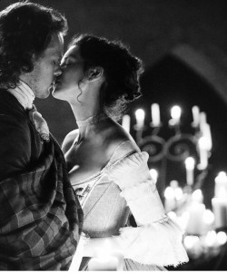 loverjamie:  I love this picture and this kiss. Such a wonderful wedding episode. 