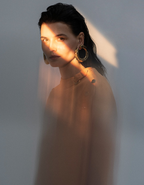 fashionfavdotcom:Katlin Aas by Luca Meneghel for Vogue Taiwan January 2020