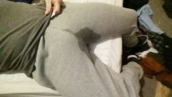 q1werty:  Pissed sweatpants   HOT!!!
