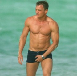 wet-men:  Daniel Craig