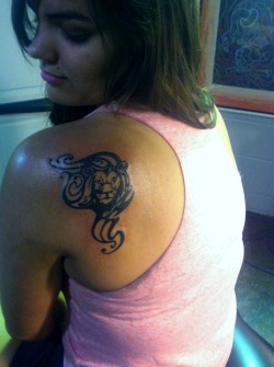 fuckyeahtattoos:  Lion tattoo to represent