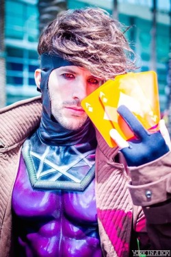 gaymerboy99:  kweensam:  thebatsandthecatskitten:  mrsachmo:  very strong Gambit cosplay.  Cosplayer Michael Huffman took on Gambit for his first cosplay and I’d say he’s representing Marvel pretty well here. He says he’s got improvements planned