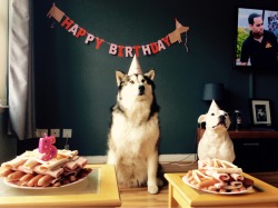 awwww-cute:  My boys 5th birthday today. He had his buddy over for some cake