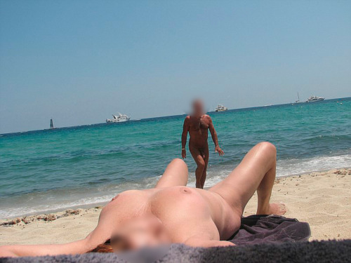Am Strand Pampelonne in Saint Tropez porn pictures