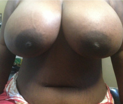 ebony-spicy:  Follow us for daily ebony pics!  Beautiful bodacious breasts!!