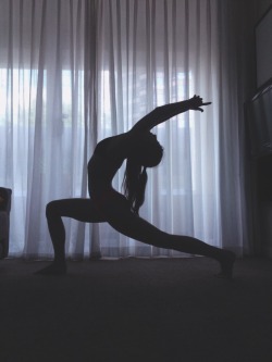 naked-yogi:  michelle-arenal:Such a great practice today. I let my body lead me into the postures instead of my head. 🙏  flow