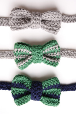 podkins:  How To Crochet a Bow Tie Delia Randall, from Delia Creates shares a fab little tutorial for making these adorable crochet bow ties via the Mollie Makes website.  Easy enough for beginners, with step-by-step pics and instructions.  Cute!