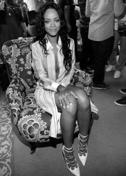senyahearts:  Rihanna - Roc Nation Pre-Grammy Brunch, LA (25/01/2014) 
