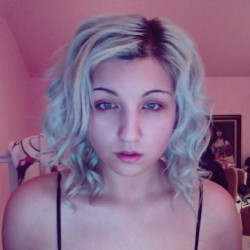 Can&rsquo;t believe I had natural #curls  like this!  #pastel #turquoise #hair #style #waves #me #face