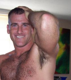 chelseabanker:  DADDY IS SHOWING OFF  Hey