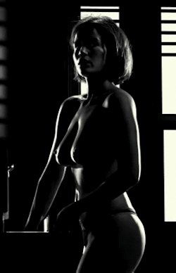 Carla Gugino - Sin City (2005)