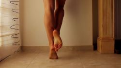 Her feet and calves full gallery : http://www.her-calves-muscle-legs.com/2016/10/cute-girl-with-sexy-feet-and-calves.html