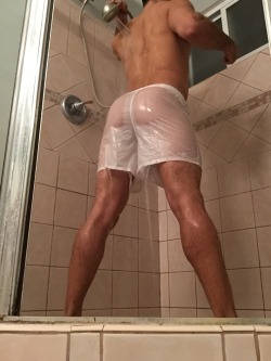 exposedhotguys:  Wet Boxers!!!!  To see more of me CLICK HERE!!!!