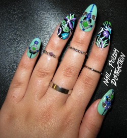 nailpolishdistraction:  Another picture of