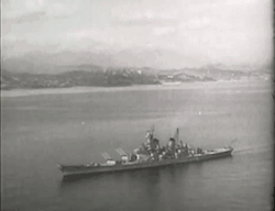 wikikomoto:  celer-et-audax: USS Iowa firing broadside during