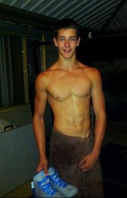rubs-off-morning-noon-and-night:  Aussie boy photoset.
