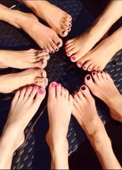 Best Girls-Feet Pictures