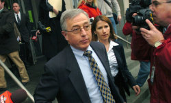 majiinboo:  jessehimself:   Pennsylvania Judge Sentenced For 28 Years For Selling Kids to the Prison System Mark Ciavarella Jr, a 61-year old former judge in Pennsylvania, has been sentenced to nearly 30 years in prison for literally selling young juvenil