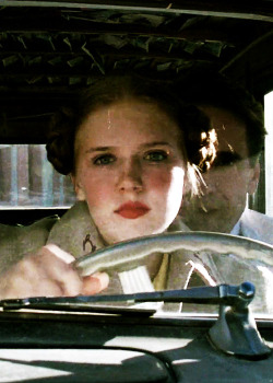 confessionofawidower: Dominique Swain &amp; Jeremy Irons in Lolita [1997, Adrian Lyne]