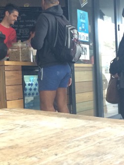 hirsutehypersex:  Snapped this sexy man in short shorts