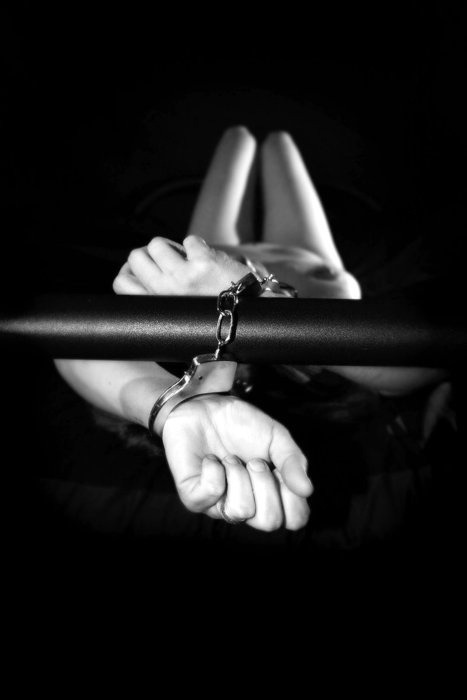 wifes-sir:  My Minx will be handcuffed tonight. http://wifes-sir.tumblr.com 