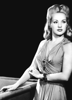 normajeanebaker:  Betty Grable, 1940’s 