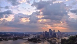 dontstopmefromdreaming:  Pittsburgh, sometimes you can be beautiful