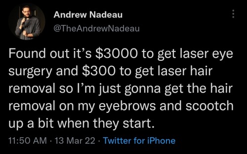 whitepeopletwitter:OPTICIANS HATE HIM