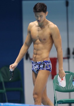 flowersinoctober:  olympicsexualfrustration:  Ning Zetao  Team China  Swimming  what channel is the olympics 