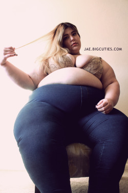 bbwjae:  Previews of recent shoots for BigCuties. Shot by the amazing and talented Luna.