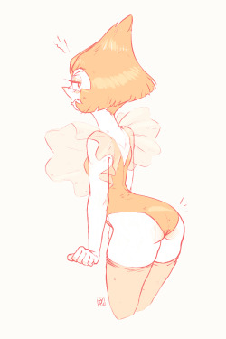 ttyto-alba:  There needs to be more Yellow Pearl booty…  