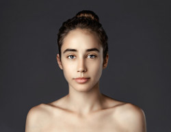 tonedbellyplease:  This is so interesting.  This Woman Had Her Face Photoshopped In Over 25 Countries To Examine Global Beauty Standards Through her work, Esther Honig hopes to discover if a global beauty standard actually exists. This is her unaltered