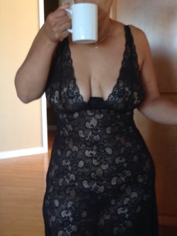 lavish-lucy:  mrsc-x-mre-couple:  Cafe’ &amp; Lingerie Morning  This couple is so alluring and sexy! ❤😘☕👌