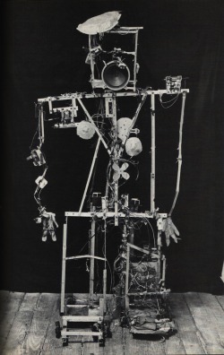 les-sources-du-nil:  &ldquo;Robot K-456&rdquo;, 1964 Creators: Nam June Paik and Shuya Abe. Japan, 1964 (Construction started in 1963 with Nam Jun and his brother and was completed in 1964 with the aid of Abe helping with the electronics). 