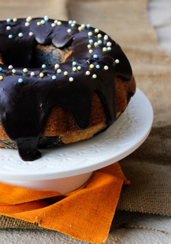 veganfoody:  Chocolate and Vanilla Marble Cake 