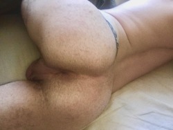 babyxbruiser:  babyxbruiser:I need to shaveMy butts juicier now but this still looks cute