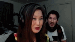 markipliergamegifs:  I like Momiplier’s version of the double-finger defense~  My Mom Plays Five Nights at Freddy’s