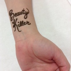 @jeffreestar I got a henna tattoo tonight. #henna #wrist #tattoo #beautykiller