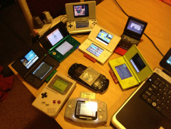 uranianumbra:  steven-stoned:   im playing 13 pokemon   you taped silver to a psp 
