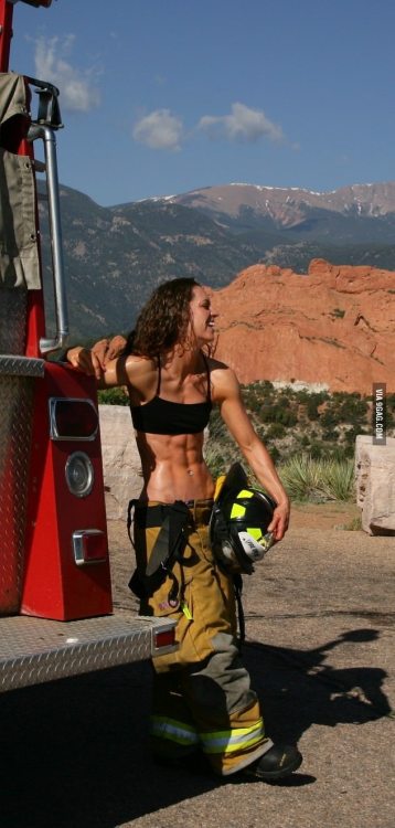 ladyarachne-thearachne3dx:  red-winged-angel:  professor-slimmcharles:  senilesnake:  nomderonge:  femularity:  rescue me  *sets own house on fire*    Something is missing..  Swole ladies are badass <3  *Is dead and in heaven* RIP Me!   sexy badass