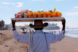 vivirenmexico:  Escena típica de las playas