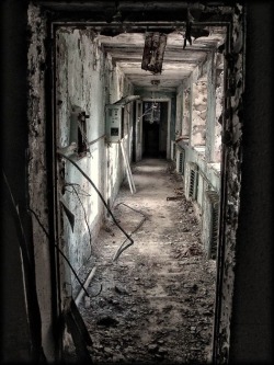 urbex-photography:  urbex-exploration:  Hallway Decay. Inviting. Isnt it?  Hallway to hell?  How interesting that people see the same thing so differently&hellip;  i see the daylight spilling in through the open windows.. i see hope of escape from the