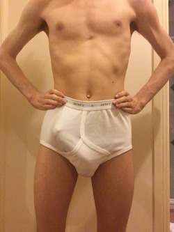 generaljesse: Now it’s the New Year and college student Dave is STILL gamely plugging away in the Jockey y-fronts he bought for himself, one size too  large as they may be (see three posts 12/13&amp;14). Way to go Dave, keep the faith; just keep wearin’