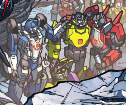 i-am-menial:  Because the image running on Tumblr before MTMTE #27 came officially out was crap. Sunstreaker and Sideswipe reunion! With Mirage! 